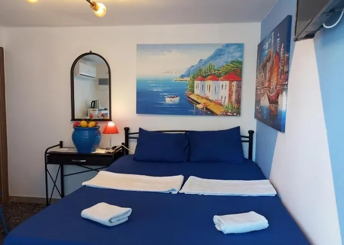 4 Seasons Suites Paradise Near Athens Airport