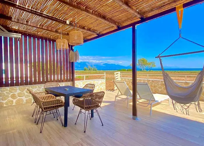 Boho Vibes Beachfront Detached House