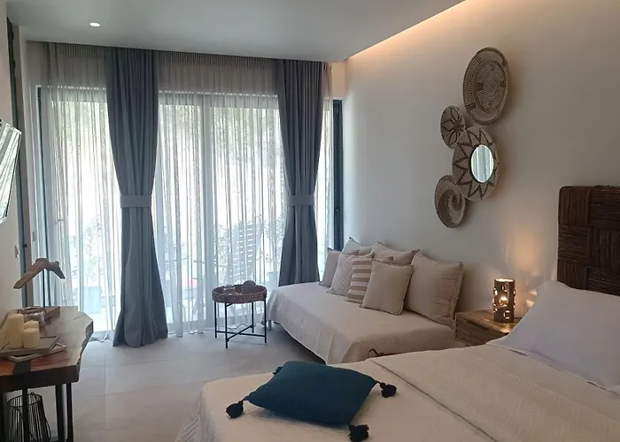 Anassa Studios