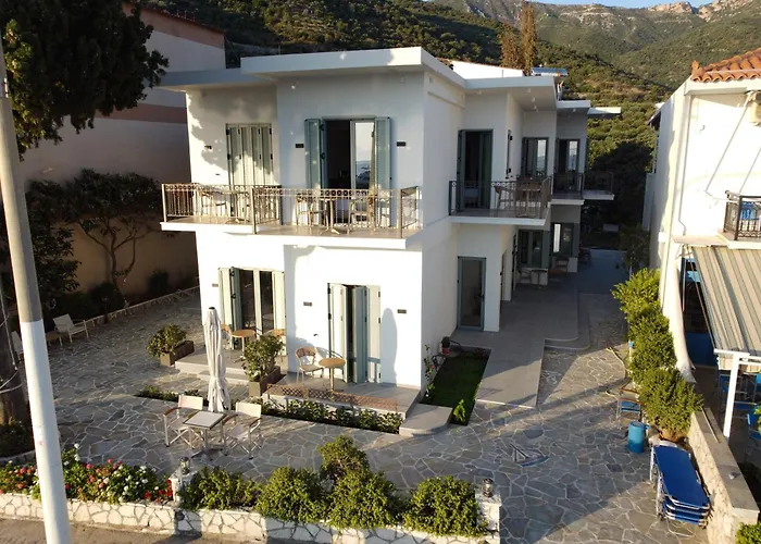 Oceanis Hotel Tyros