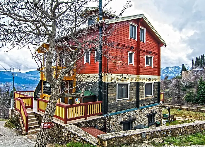 Colours\' Chalet