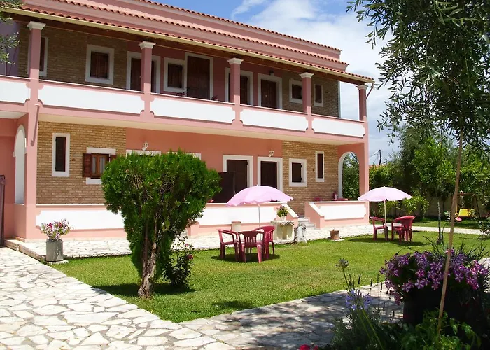 Olga\'S Garden Apartments