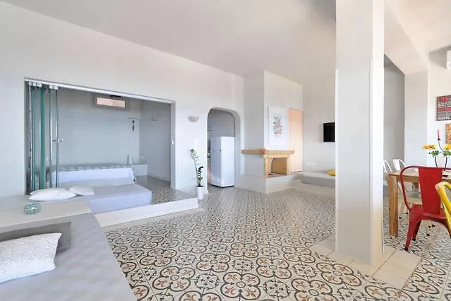 Beachfront Apartment Downtown Close To Athens Airport