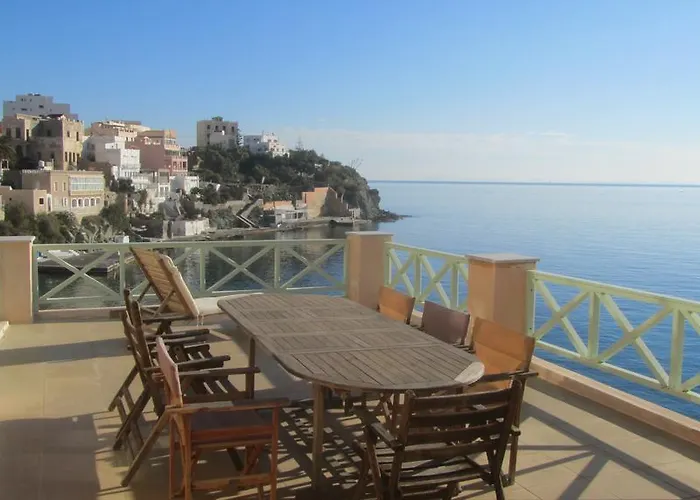 Apollonos Seafront Apartment