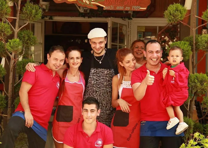 Hotel White Rose Beach