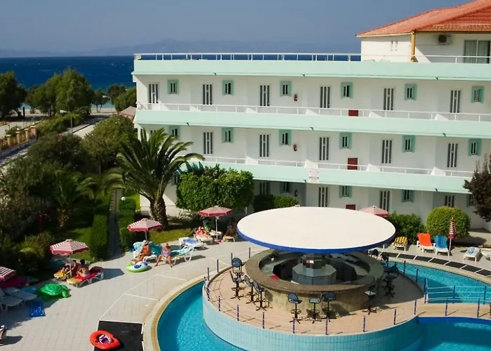 Bayside Hotel Katsaras