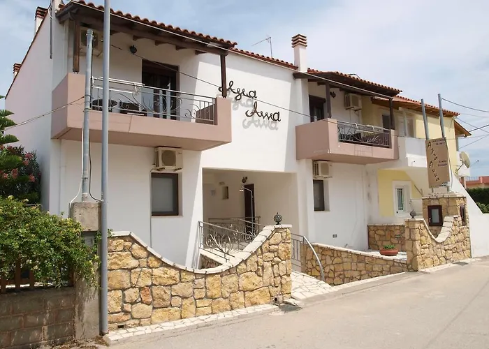 Agia Anna Apartments