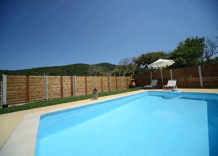 Aselinos Suites