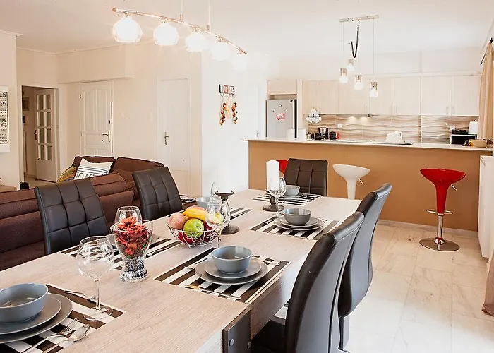 Aries - Glyfada City Center Apartment