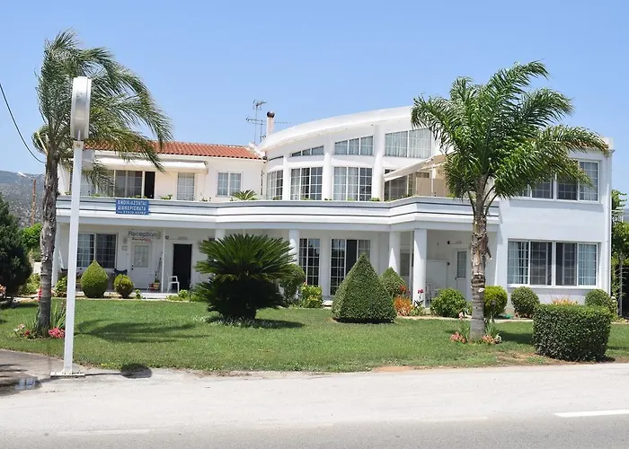 Miloi Rooms And Apartments