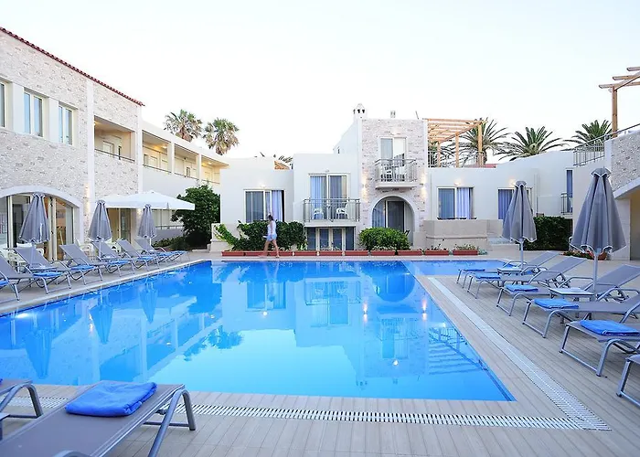 Maravel Star Art Hotel