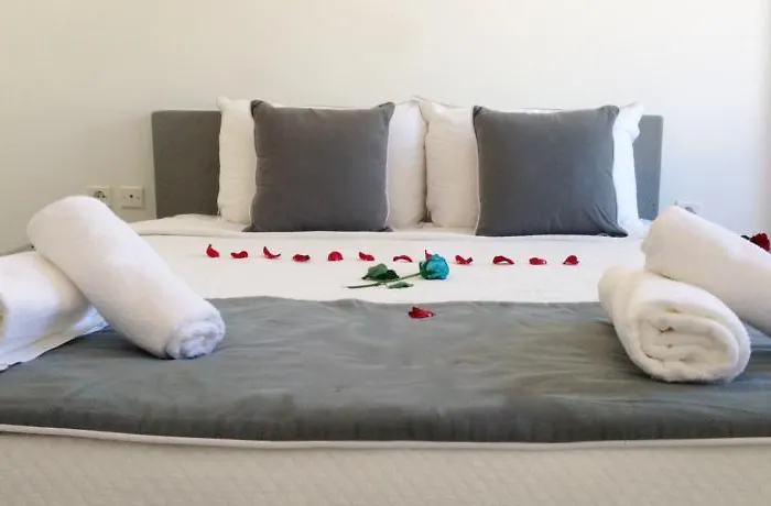 Perissa Dreams Hotel