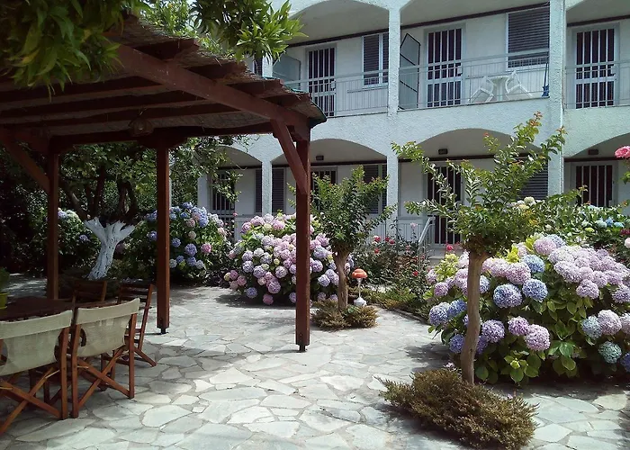 Margarita Apartments