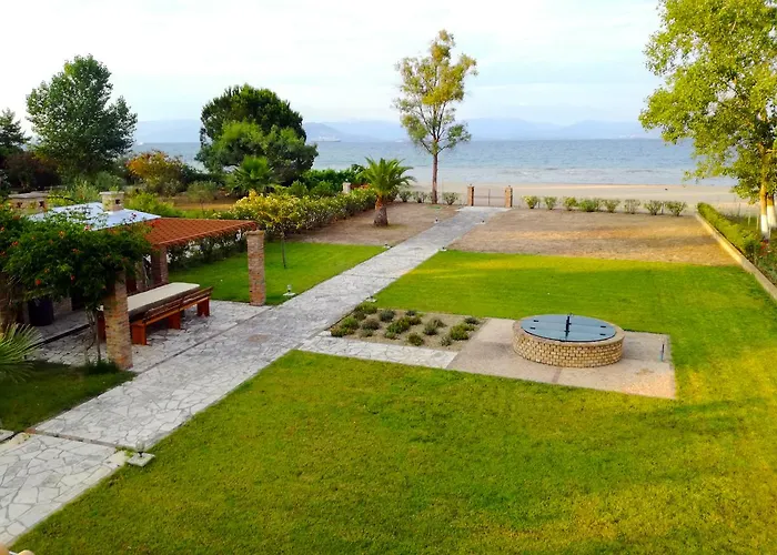 Antonia Beachfront Villa