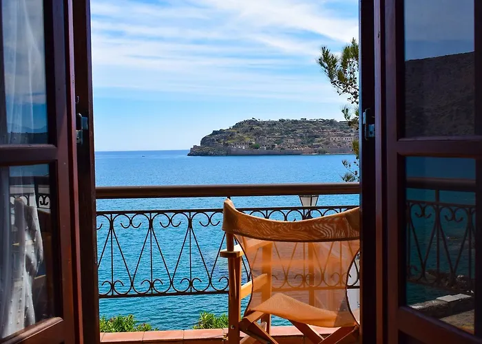 The Island Sea View Apartment
