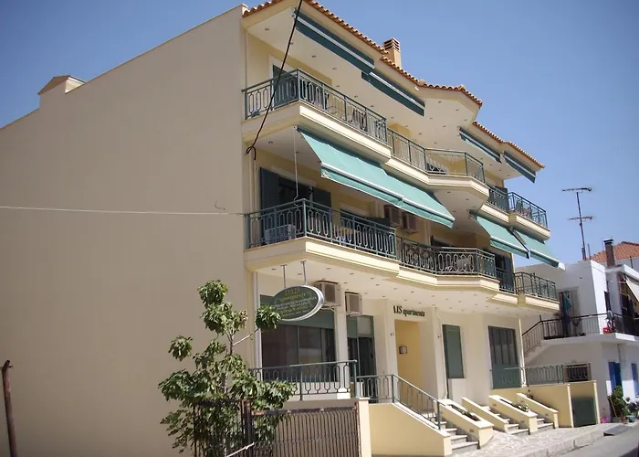 Dais Apartments