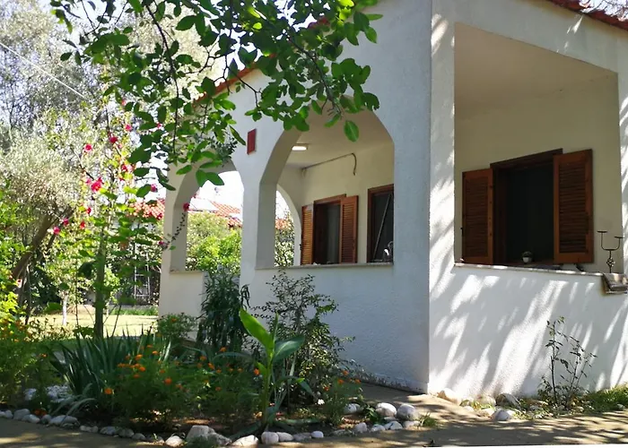 Garden Bungalow Valentina