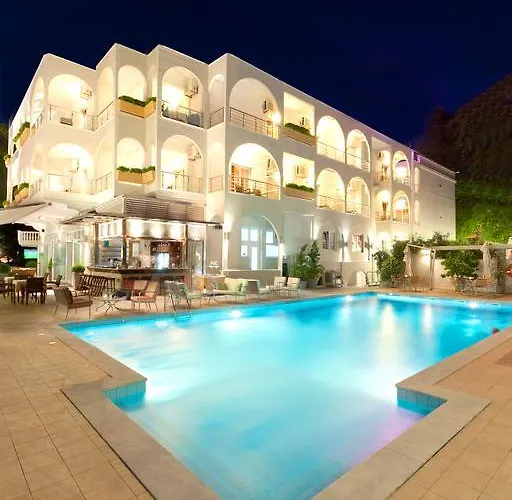 Kronos Hotel
