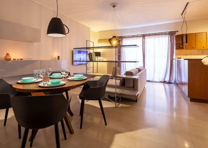 Kleio - Spacious Apartment In Glyfada