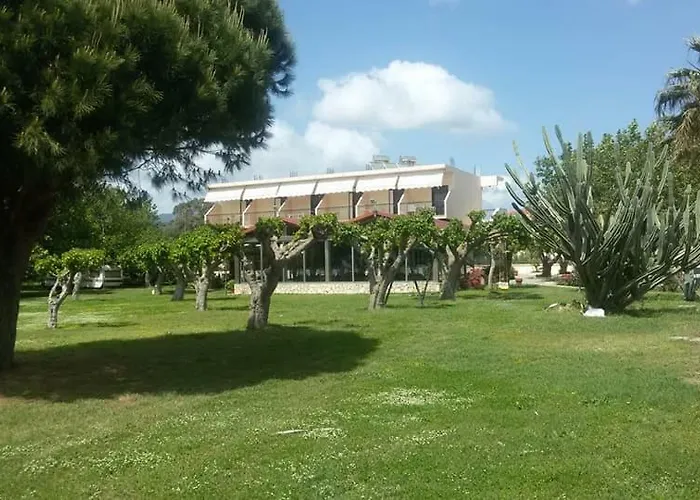 Elena Rooms