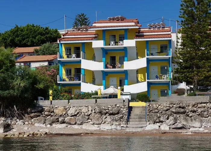 Iris Apartments