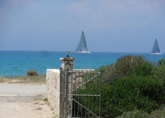 Elli Beach Apartments And Studios