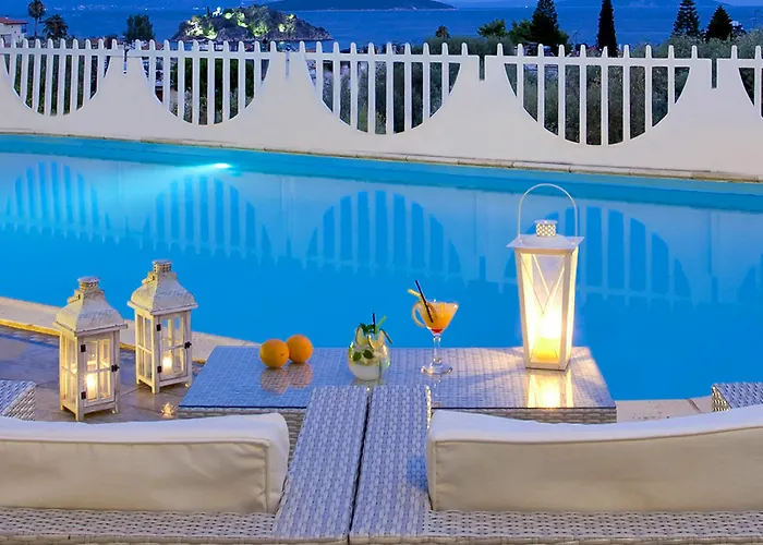 Viaros Hotel Apartments