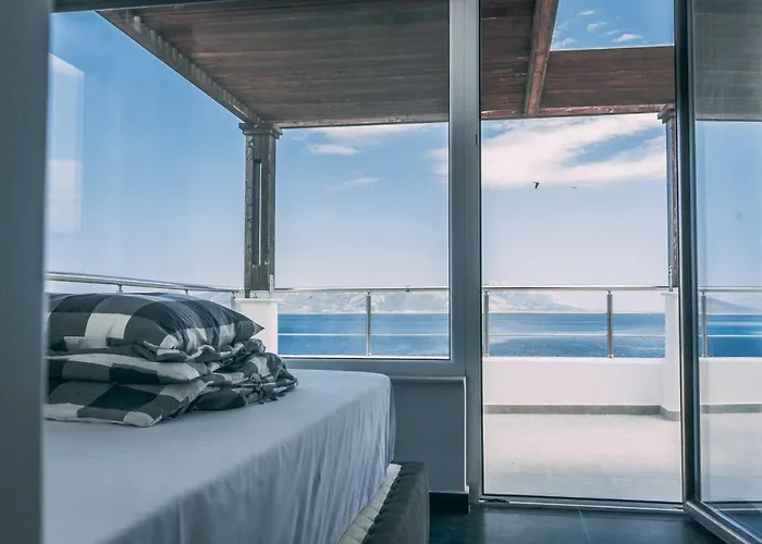 Villa Elia