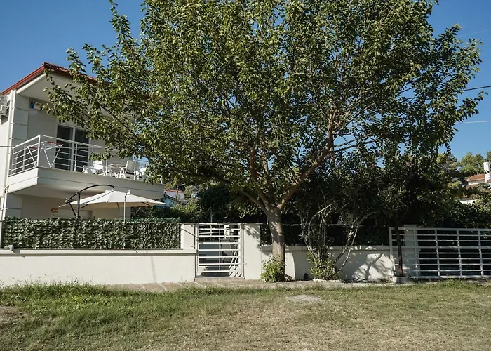 Nektarios Garenias Kipoupoli