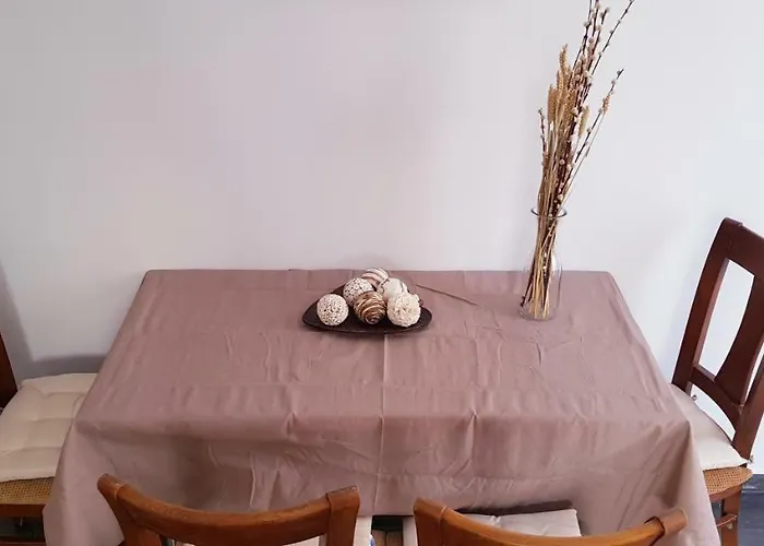Spacious Apartment In The Historical Center Of Athens