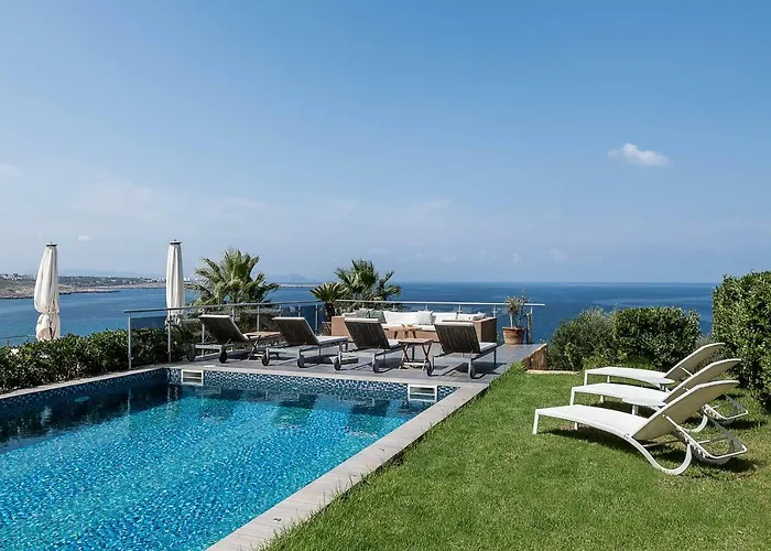 Villa Emilia Front Sea
