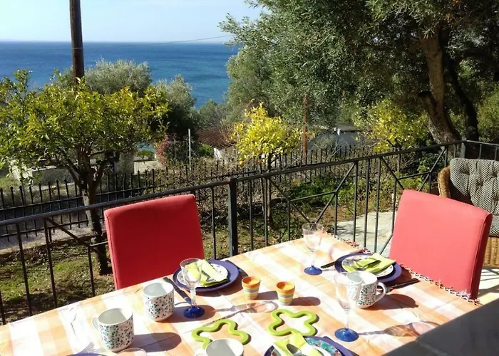 Gerakina Beach Cottage