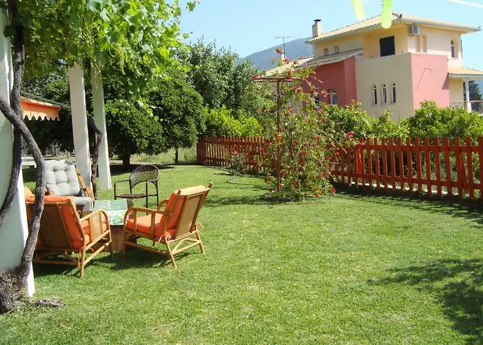 Villa\'S Ground Floor Apartment With 60 Qm Swimming Pool