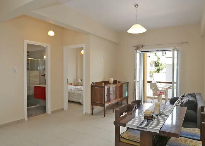 George Apartment
