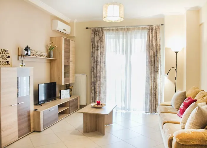 Charming Apartment Near Athens Center And The Sea