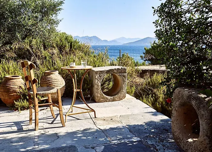 Nikolaou Art Residence