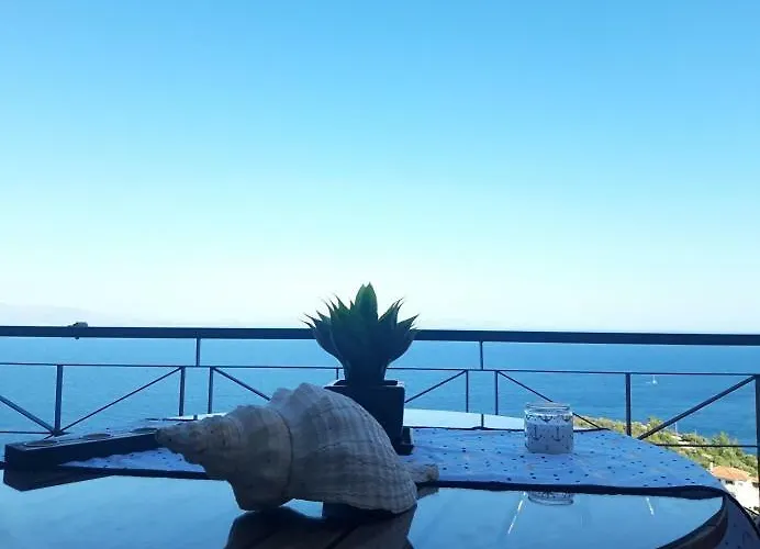 Sea And Sky Infinity Blue Apartment