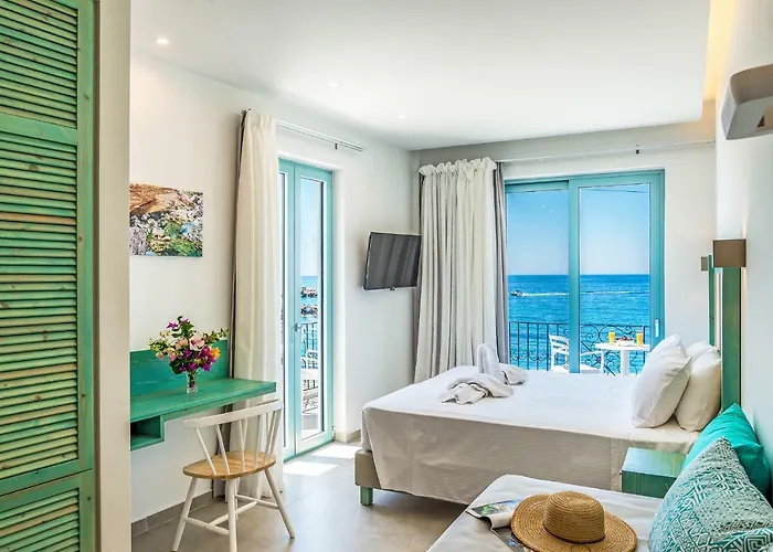 Samaria By The Sea