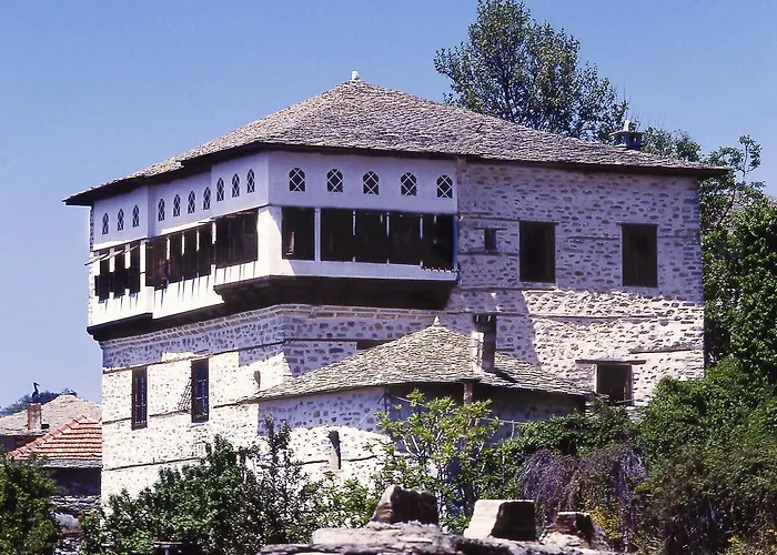 Santikos Mansion, Santikos Collection