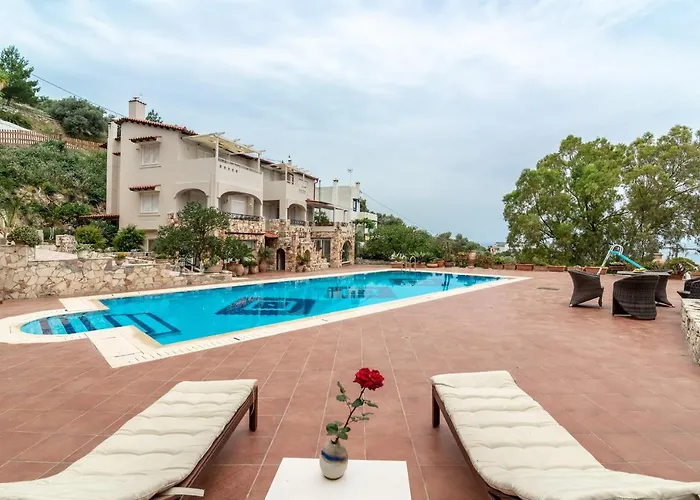 Cretan Biosuites