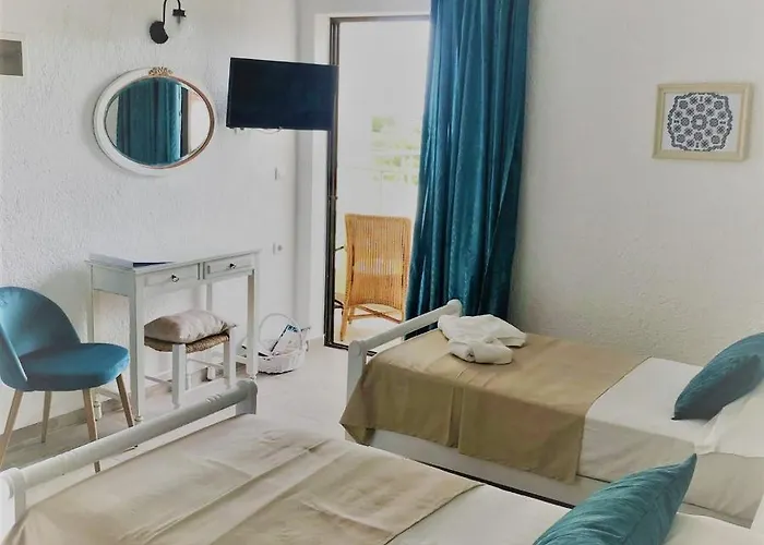 Elounda George Studios