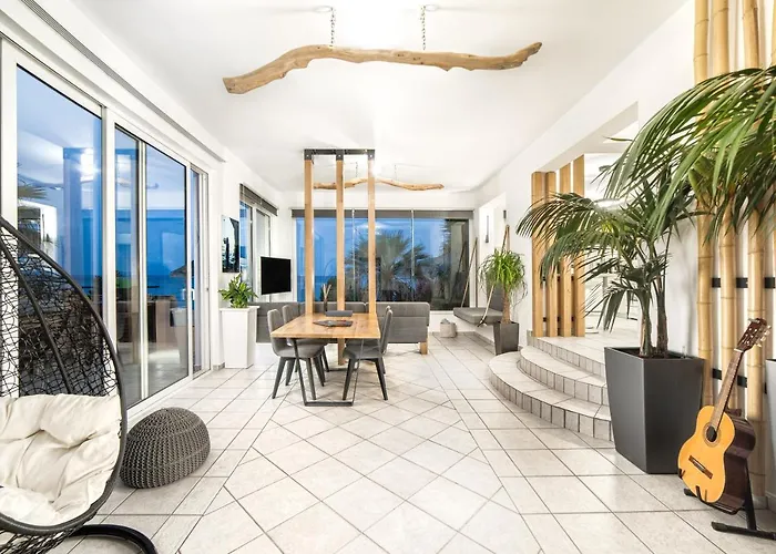 Exotic Master-House In A Unique Location!
