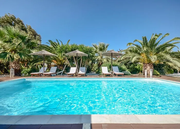 Valena Mare Suites & Apartments