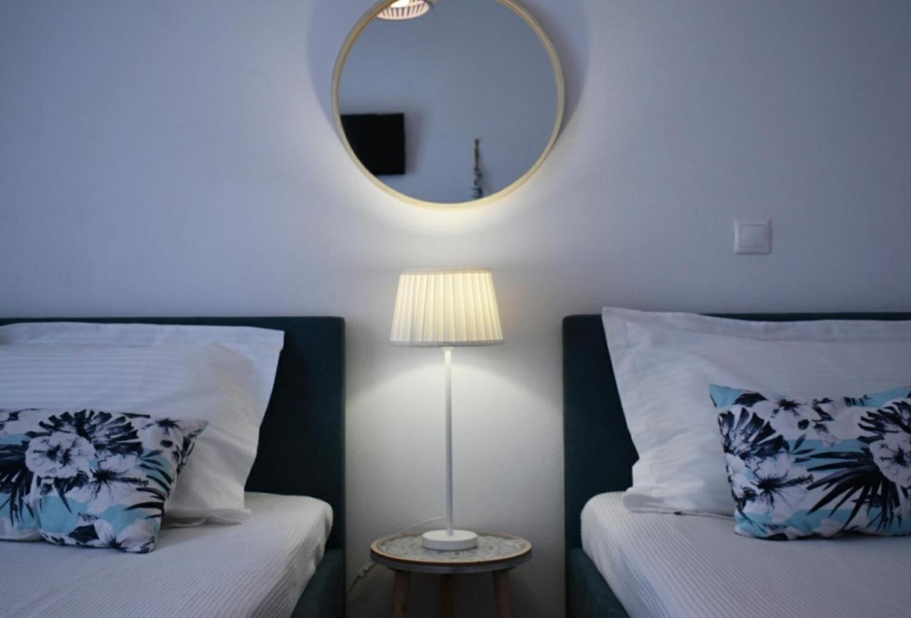 Apanema Paros Naousa (Paros)