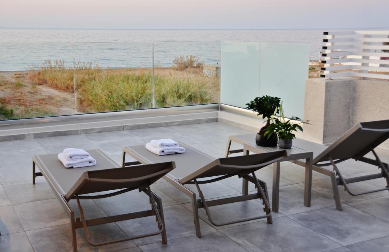 Christina Hotel *