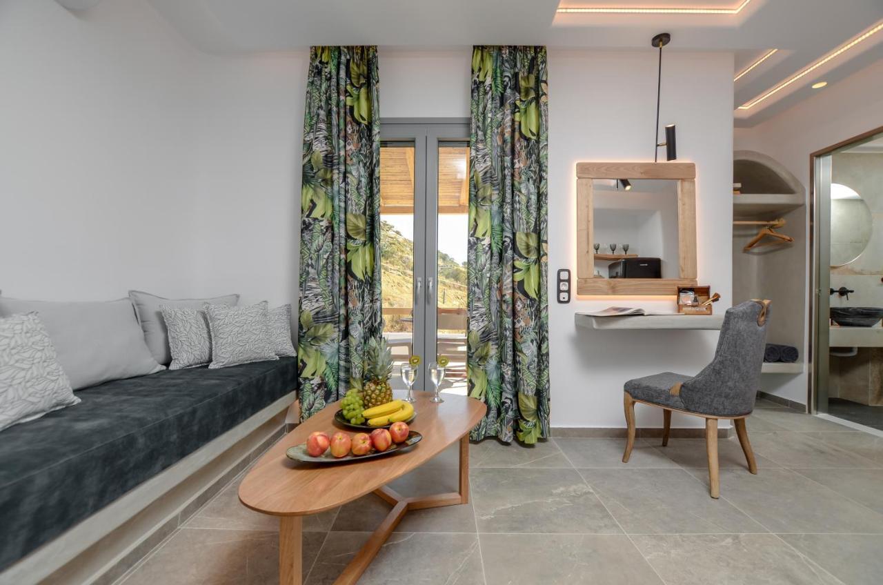 Naxos Pantheon Luxury Apartment