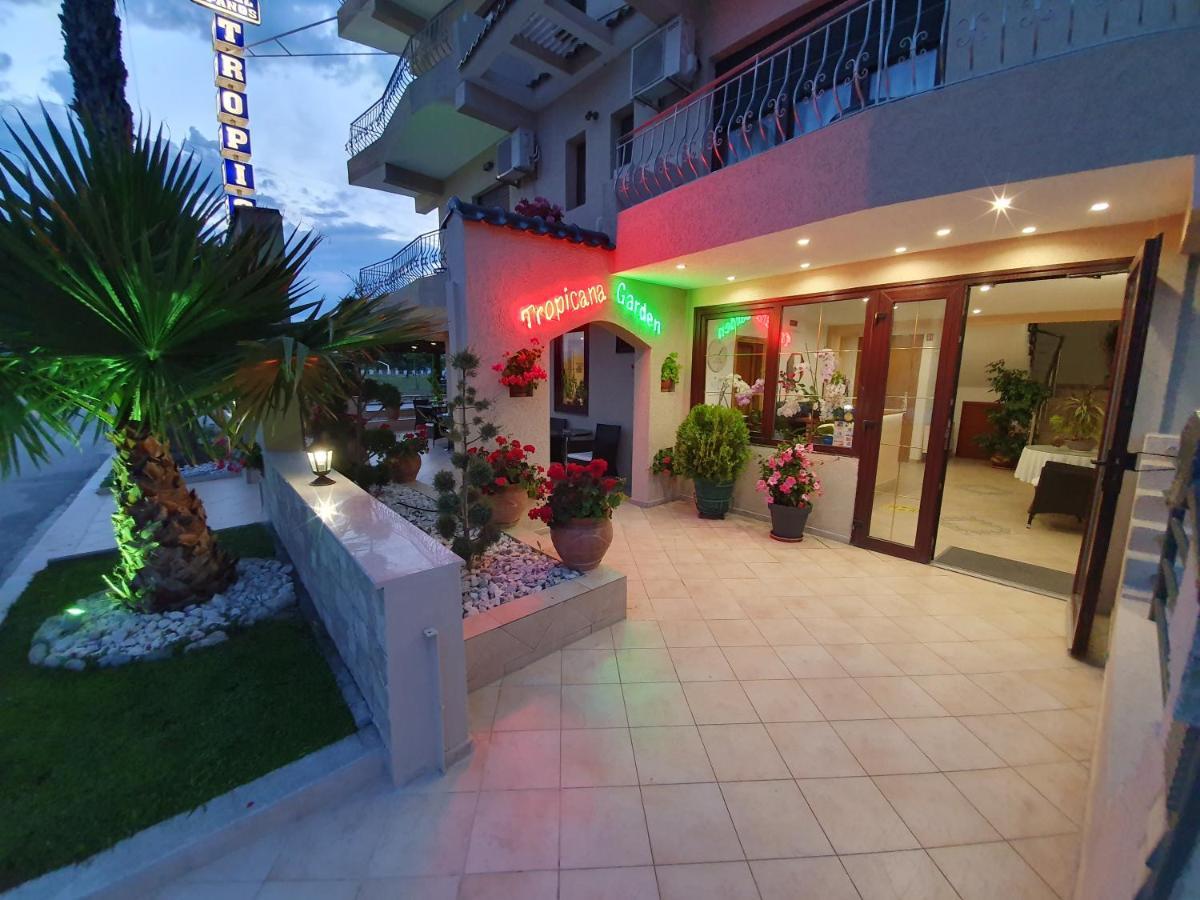 Hotel Tropicana