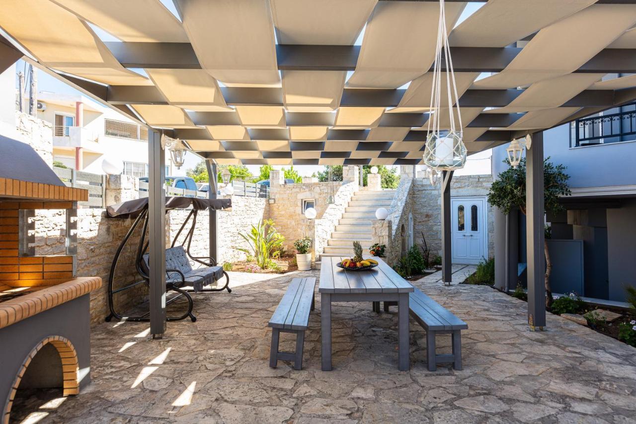 Helena's , Scaleta Aparthotel