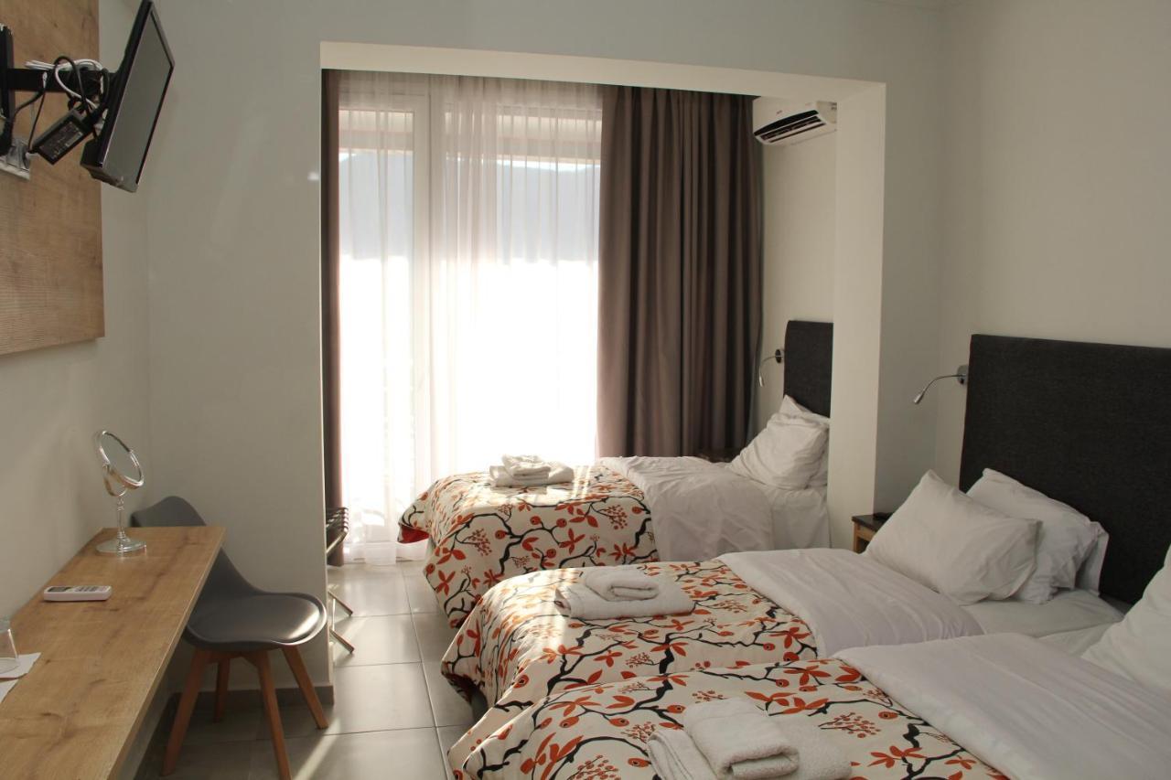 Alexiou Hotel 3*