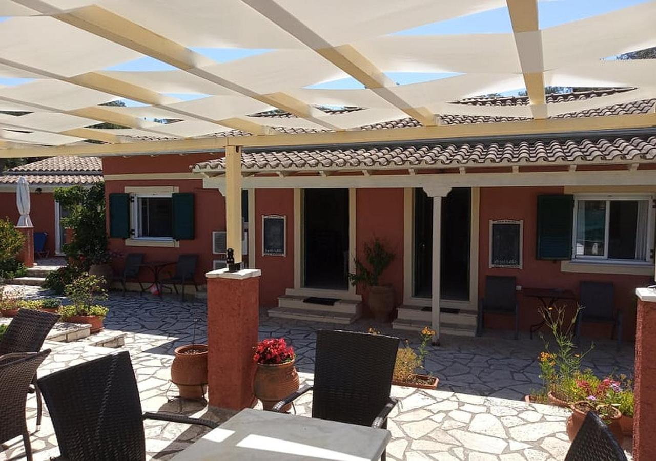 Paxos Bonzai Apartment